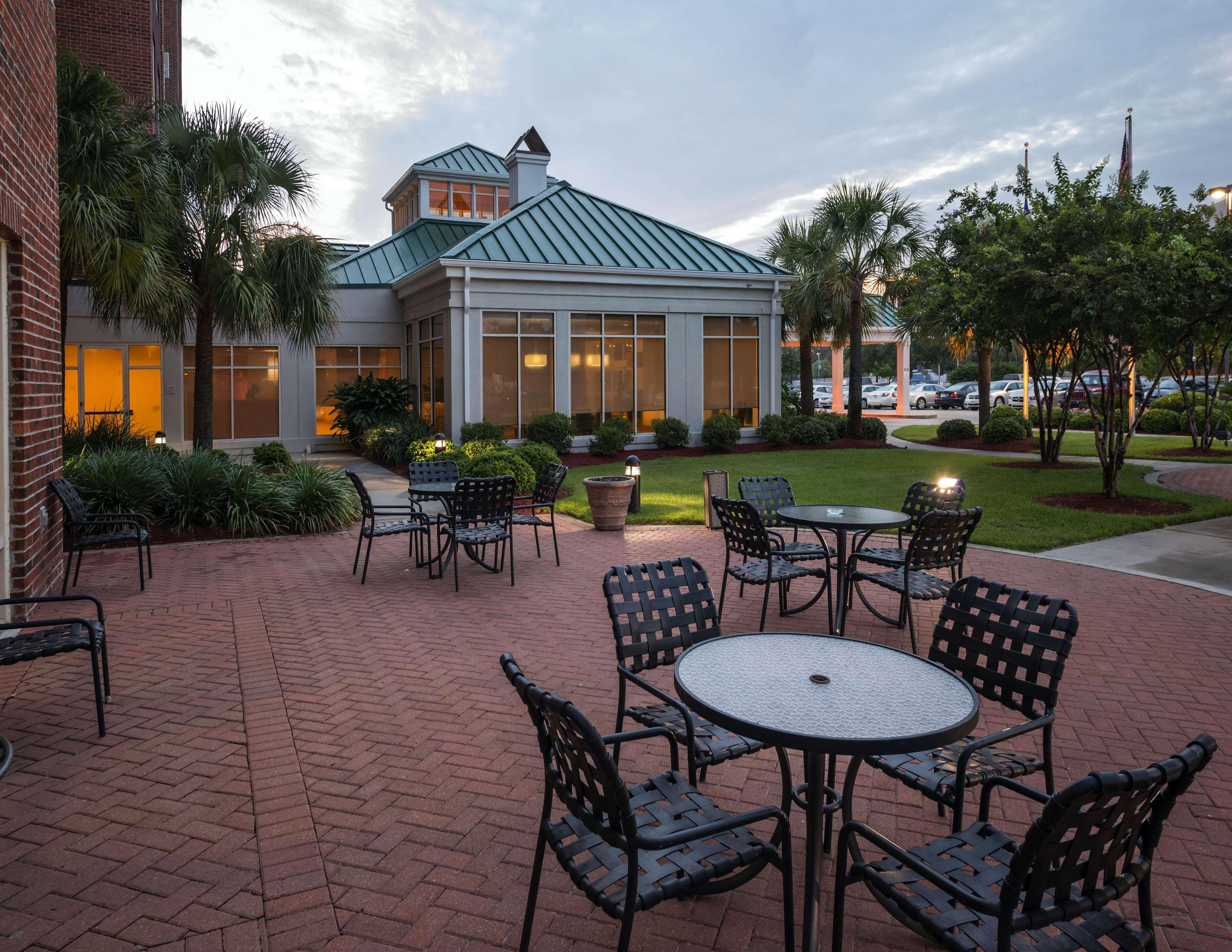 Hilton Garden Inn Lafayette/Cajundome Exterior photo